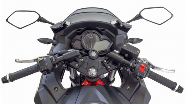 Bộ điều khiển của mẫu Sport bike