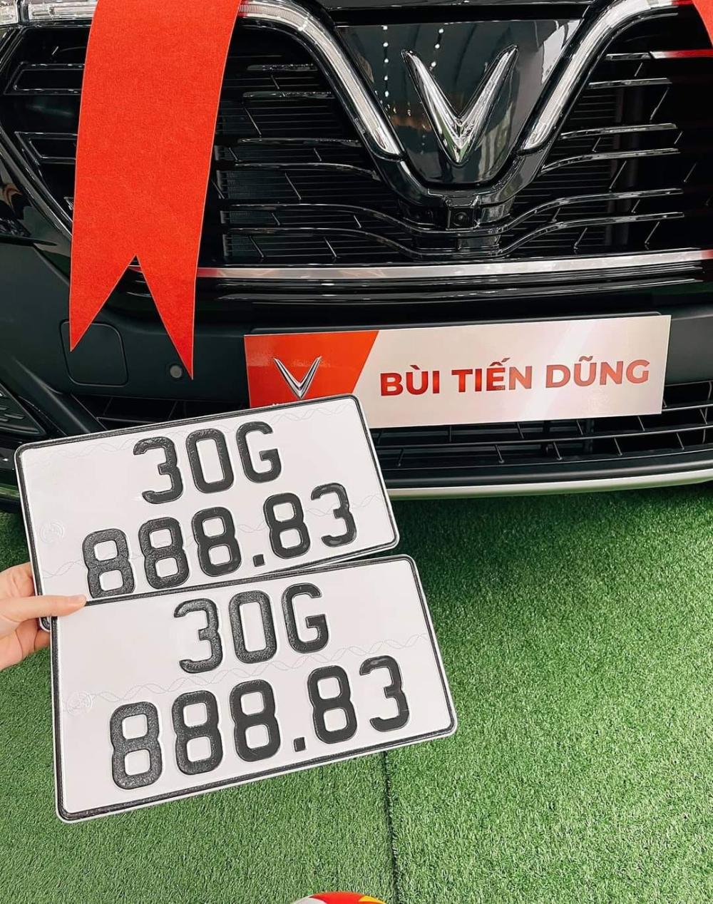 Biển số của chiếc xe m&agrave; B&ugrave;i Tiến Dũng mới mua được nhiều người khen l&agrave; đẹp