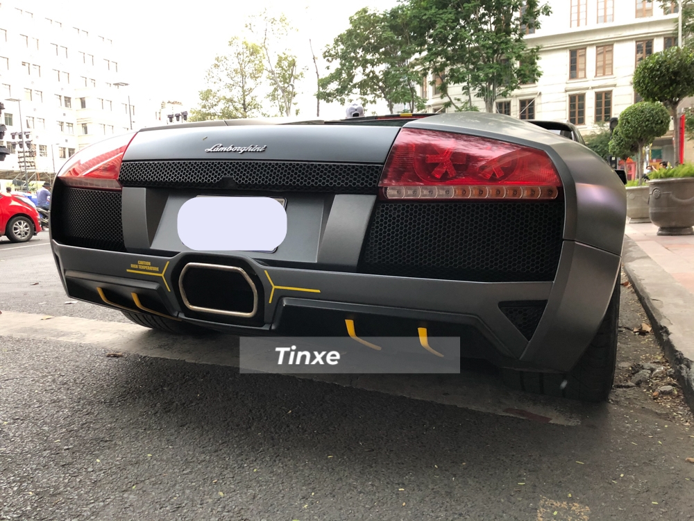 Nhờ trang bị động cơ khoẻ hơn Lamborghini Murcielago, vì thế, siêu xe Lamborghini Murcielago LP640 chỉ mất thời gian 3,2 giây để tăng tốc lên 100 km/h từ vị trí xuất phát, nhanh hơn 0,7 giây so với thế hệ đầu tiên. Tốc độ tối đa của Lamborghini Murcielago LP640 là 340 km/h cũng cao hơn con số 332 km/h của Lamborghini Murcielago.