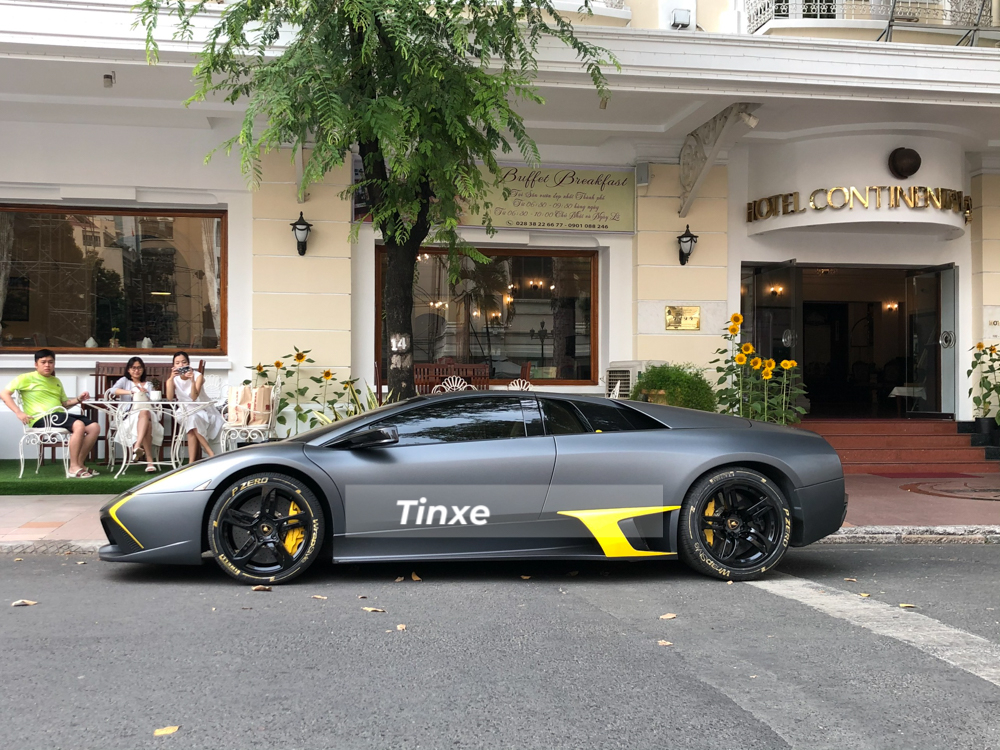 Hiện giới nhà giàu Việt sở hữu trên 8 chiếc siêu xe Lamborghini Murcielago với nhiều phiên bản khác nhau nhưng có một chiếc Lamborghini Murcielago LP640-4 có lý lịch khá đặc biệt và chúng tôi sẽ kể cho bạn nghe trong bài viết này.