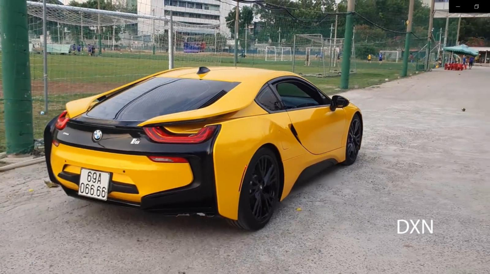 BMW i8 của B&ugrave;i Tiến Dũng sở hữu biển tứ qu&yacute; 6