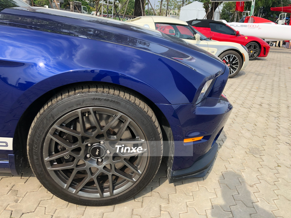 La-zăng tr&ecirc;n Ford Mustang Shelby GT500 