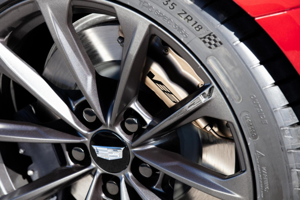 Vành của Cadillac CT4-V Blackwing 2022