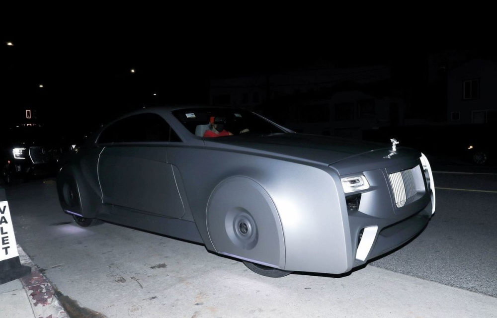 Chiếc Rolls-Royce này đã được công ty West Coast Customs độ lại Chiếc Rolls-Royce này đã được công ty West Coast Customs độ lại