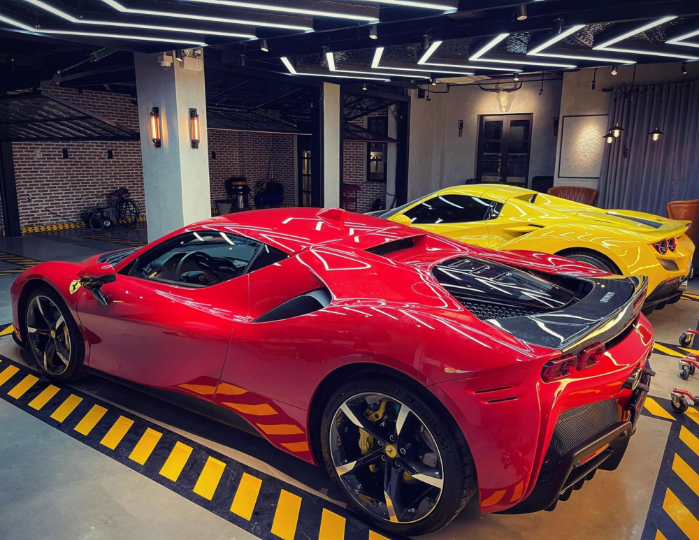 Si&ecirc;u xe Ferrari SF90 Stradale của doanh nh&acirc;n G&ograve; Vấp c&oacute; m&agrave;u sơn đỏ