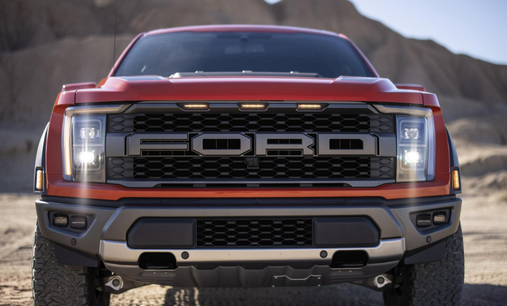 Cận cảnh đầu xe mới của Ford F-150 Raptor 2021