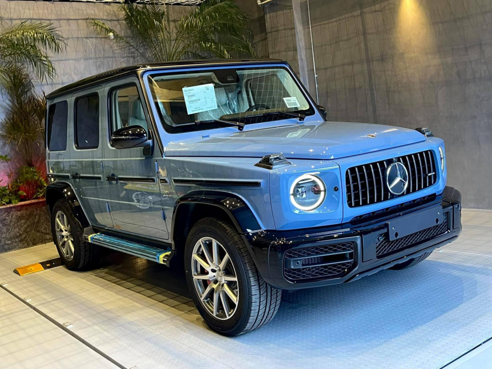 Mercedes-AMG G63 màu xanh China của Cường Đô-la mua tặng vợ