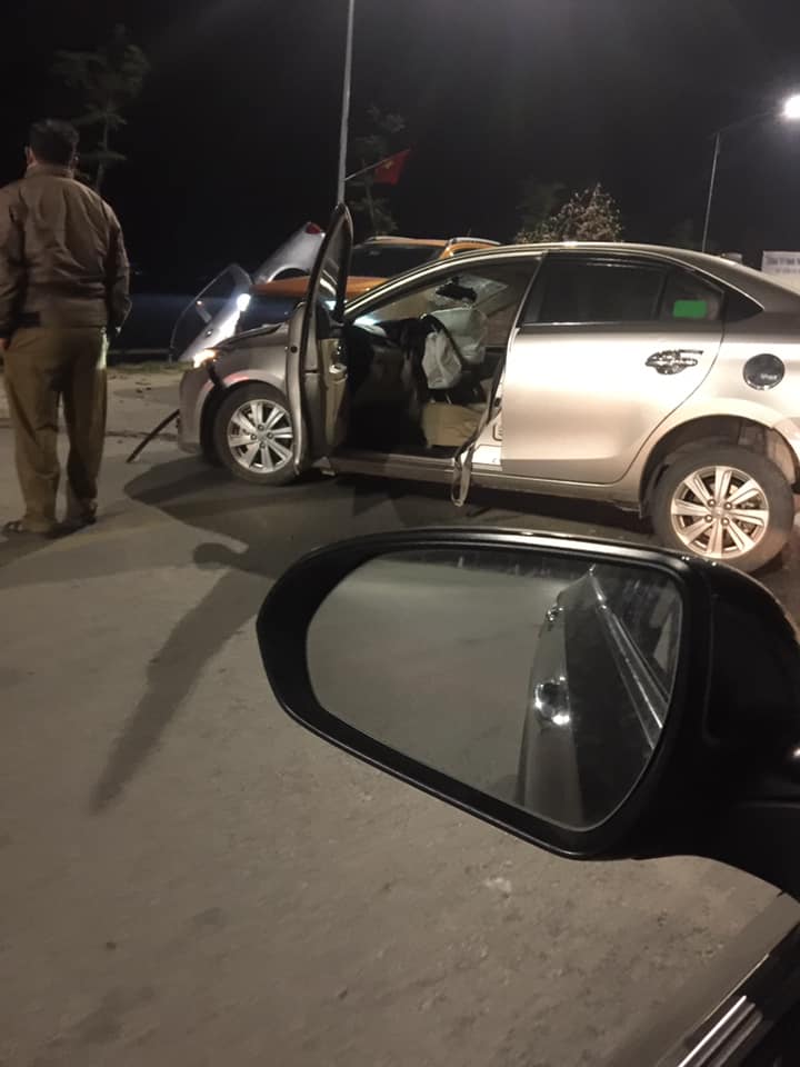 Túi khí bên trong chiếc Toyota Vios đã bung ra