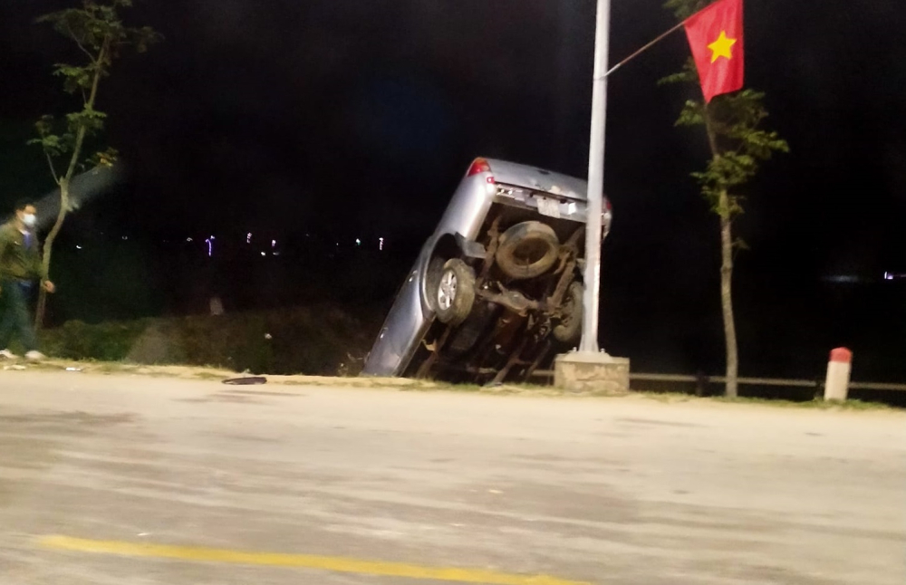 3 người bị thương sau vụ tai nạn liên hoàn này