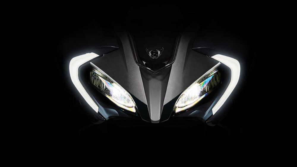Cụm đèn pha của CFMoto 300SR 2021