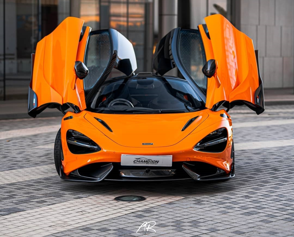 McLaren 765LT đầu tiên bàn giao cho khách hàng Hồng Kông