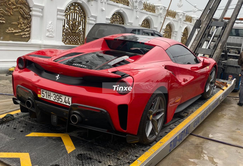Ferrari 488 Pista Spider c&oacute; thời gian mở mui chỉ 14 gi&acirc;y