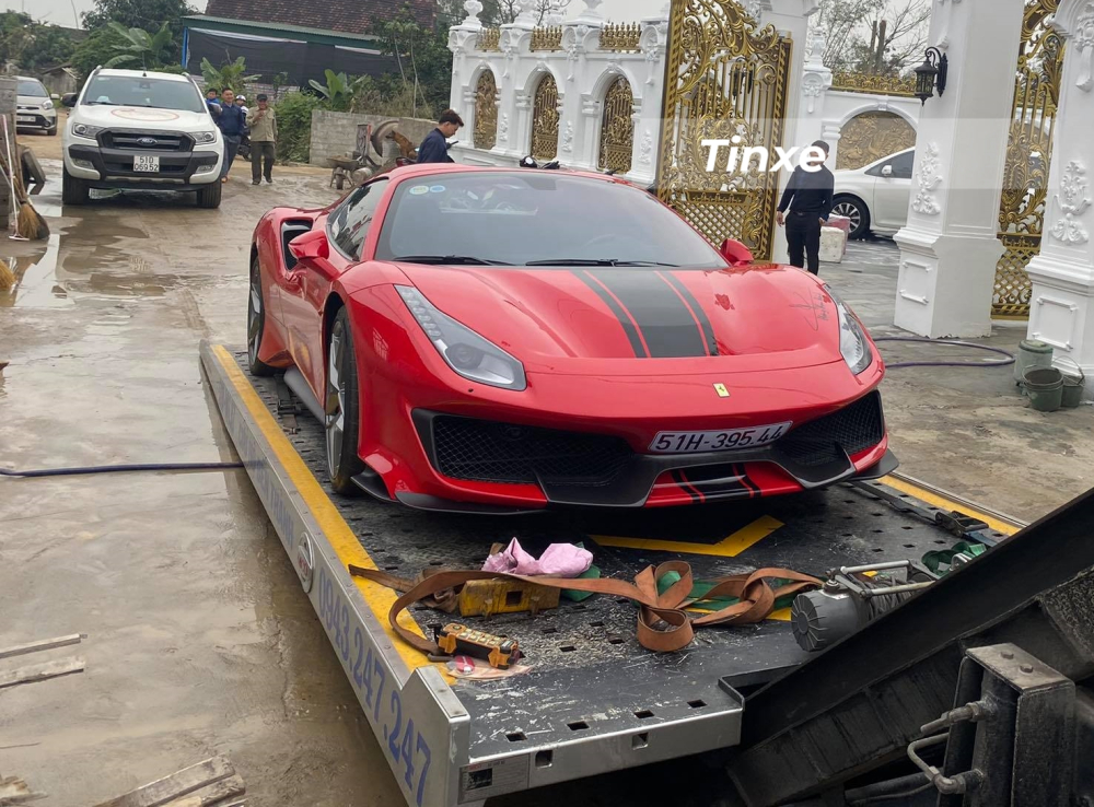 Ferrari 488 Pista Spider sẽ l&agrave; t&acirc;m điểm tr&ecirc;n đường phố H&agrave; Tĩnh trong những ng&agrave;y Xu&acirc;n n&agrave;y
