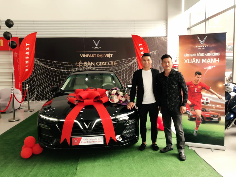 Sau khi cưới vợ đến 3 hiệp vào tháng 1 năm 2021, Xuân Mạnh đã rước vợ 2 trong tháng 2 năm Tân Sửu này