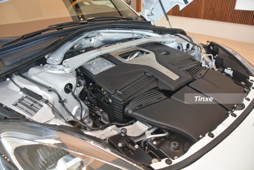 Động cơ trên Aston Martin DBX