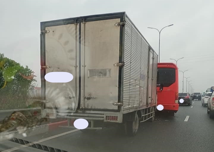 Tai nạn liên hoàn trên cao tốc Pháp Vân - Cầu Giẽ