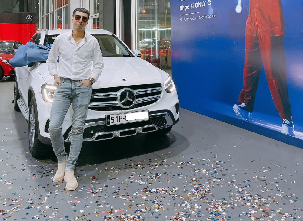 Only C của Anh Không Đòi Quà tậu Mercedes-Benz GLC 200