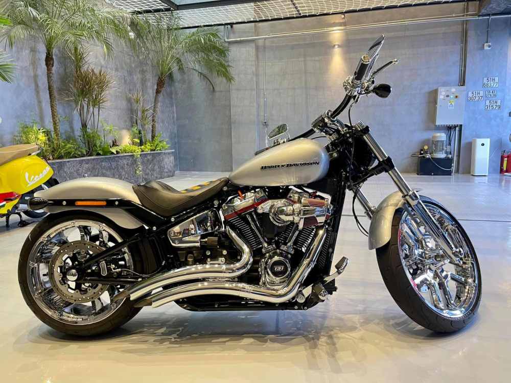 Harley-Davidson Breakout 114