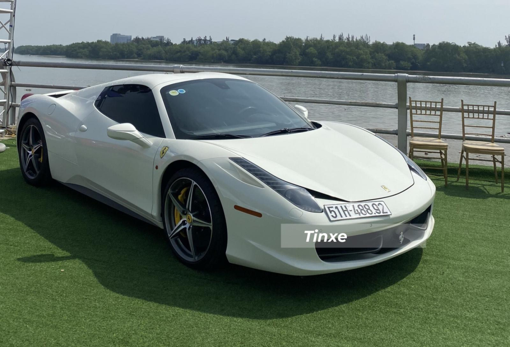 Xe đ&atilde; được đăng k&yacute; lại biển S&agrave;i th&agrave;nh. Ước t&iacute;nh doanh nh&acirc;n n&agrave;y sở hữu tr&ecirc;n 6 chiếc Ferrari tại Việt Nam