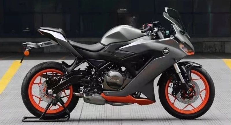QJ SRG350 có vẻ ngoài đậm chất thể thao