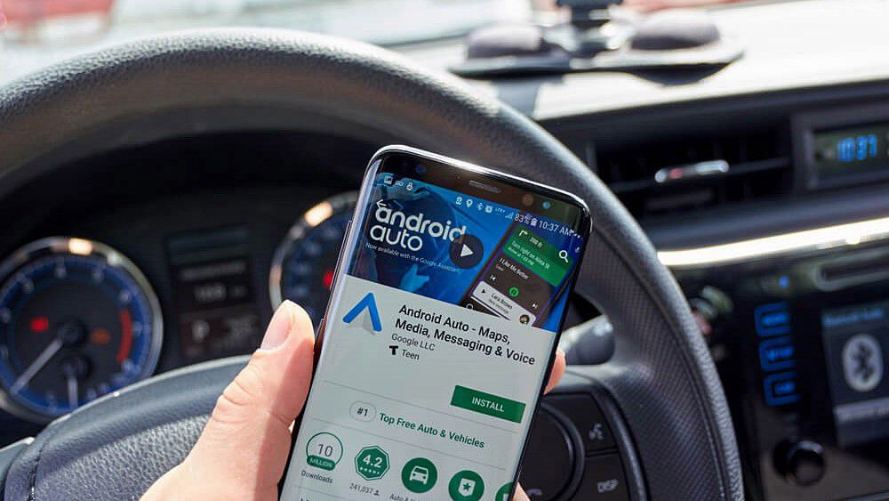Để sử dụng Android Auto, người dùng cần phải tải và cài đặt phần mềm này. Để sử dụng Android Auto, người dùng cần phải tải và cài đặt phần mềm này.