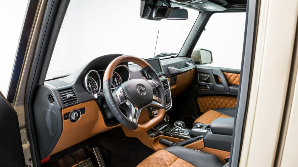 Nội thất của chiếc Mercedes-Benz G63 AMG 6x6