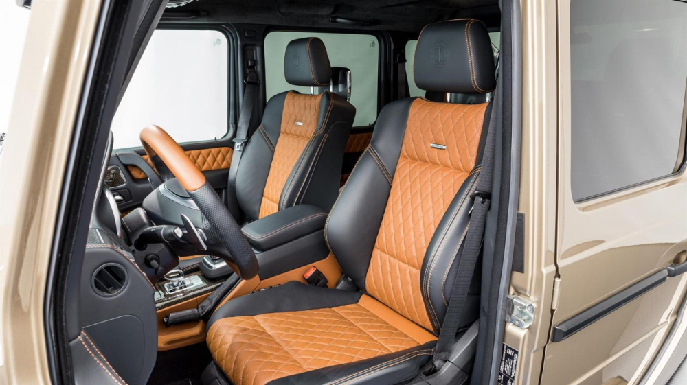 Nội thất của chiếc Mercedes-Benz G63 AMG 6x6