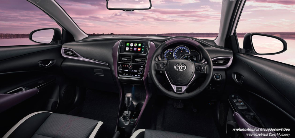 Nội thất phối đen - tím của Toyota Vios PLAY và Yaris PLAY 2021