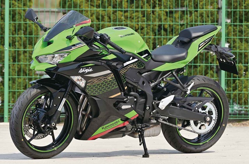 Kawasaki ZX-25R