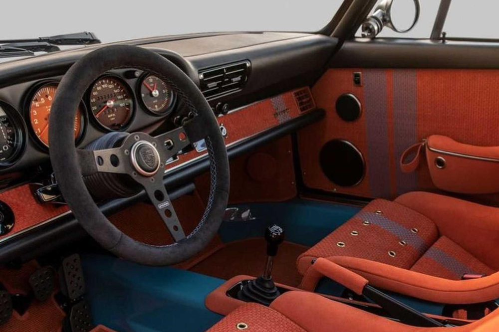 Nội thất của&nbsp;Porsche 911&nbsp;&ldquo;Southampton Commission&rdquo;