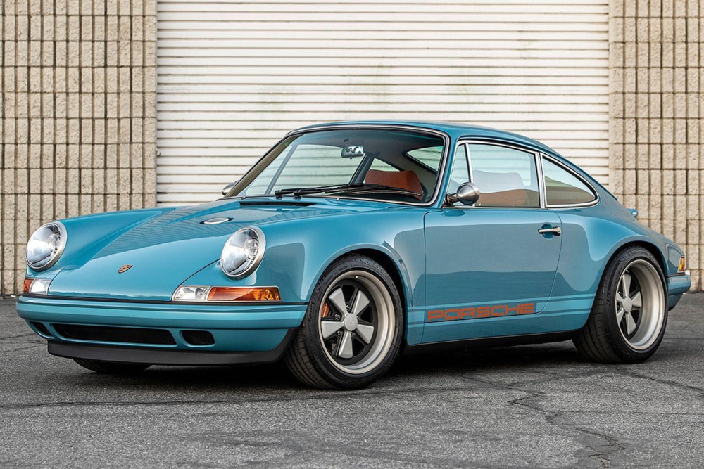 Ph&iacute;a trước của&nbsp;Porsche 911&nbsp;&ldquo;Southampton Commission&rdquo;
