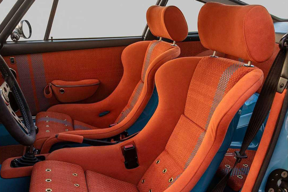 Nội thất của&nbsp;Porsche 911&nbsp;&ldquo;Southampton Commission&rdquo;