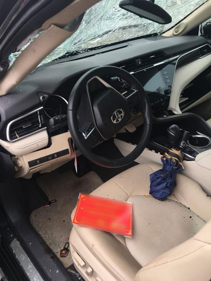 Túi khí bên trong chiếc Toyota Camry không bung