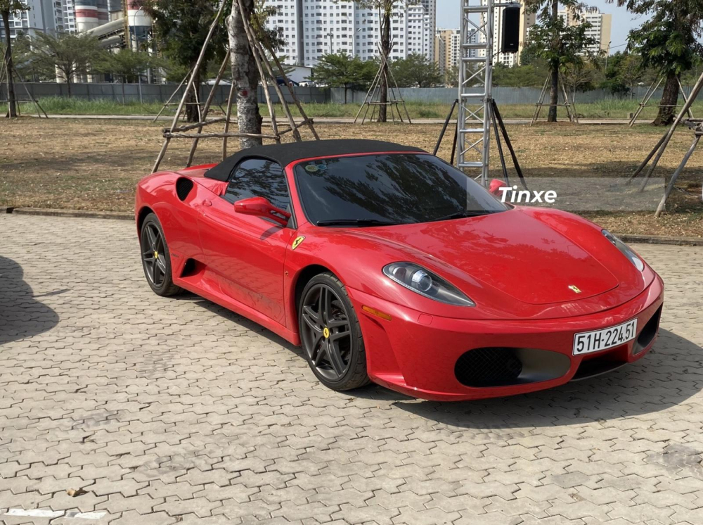 Giới mê xe tin rằng chỉ có 5 chiếc Ferrari F430 Spider tại Việt Nam