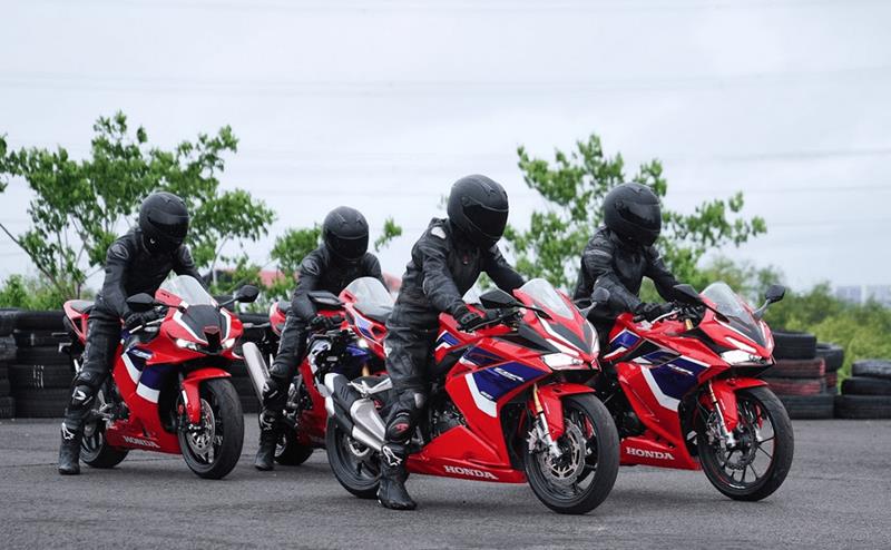 Honda CBR250RR 2021 ra mắt màu mới Tri-colour