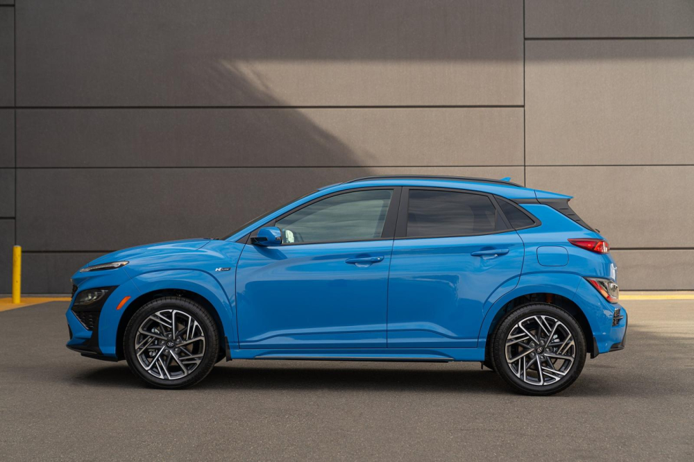 Hyundai Kona 2022 còn có bộ vành la-zăng mới