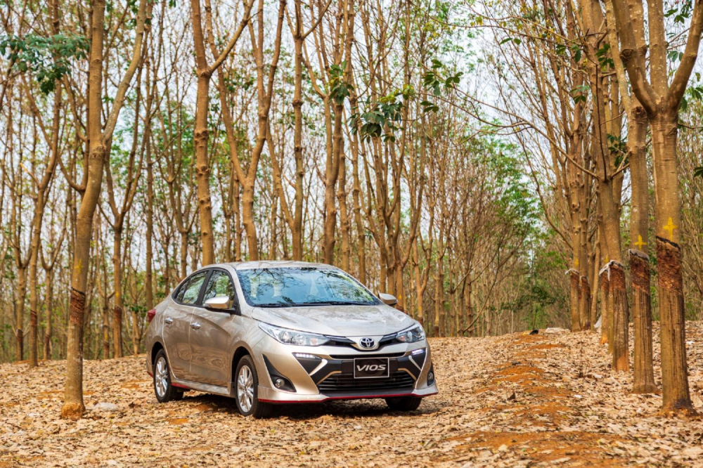 Hết ưu đãi giảm 50% lệ phí trước bạ, Toyota Vios không còn đủ sức cạnh tranh trước 2 đối thủ mới được nâng cấp là Honda City và Hyundai Accent.