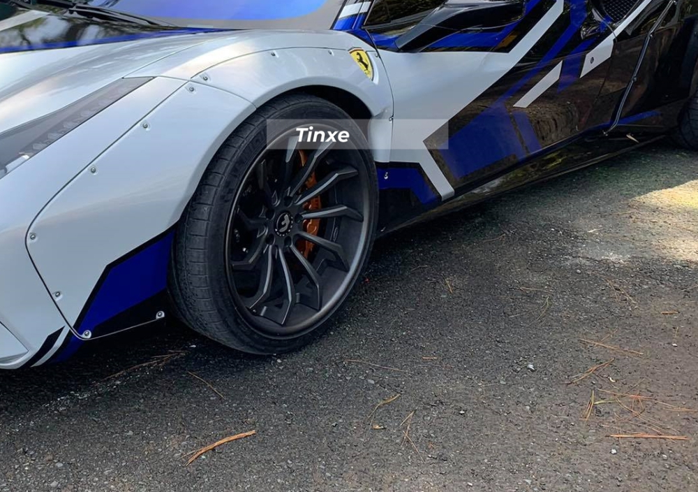 V&ograve;m b&aacute;nh xe được mở rộng c&ugrave;ng la-zăng độ của Forgiato