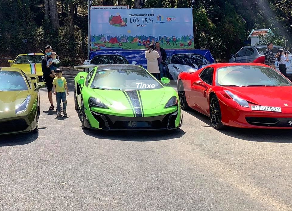 Hiện đây là 1 trong 2 chiếc siêu xe McLaren 570S tại Việt Nam