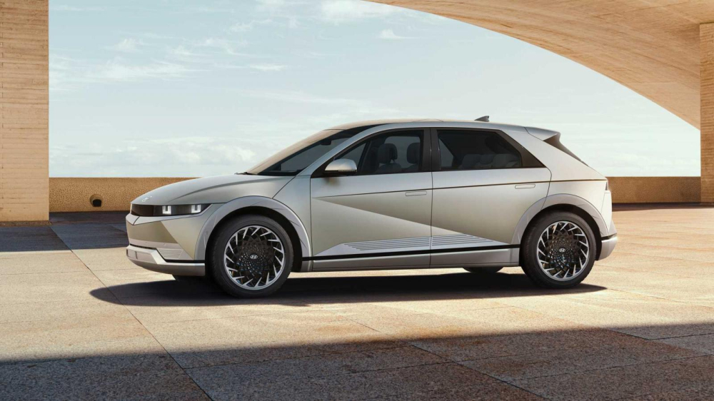 Hyundai Ioniq 5 sở hữu kích thước khá lớn Hyundai Ioniq 5 sở hữu kích thước khá lớn
