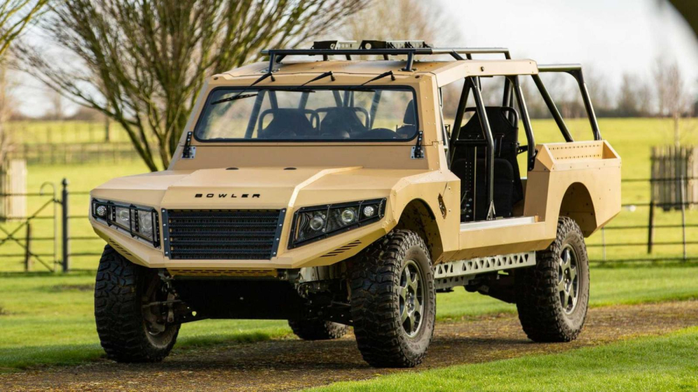 Ph&iacute;a trước của&nbsp;Bowler CSP Rapid Intervention Vehicle