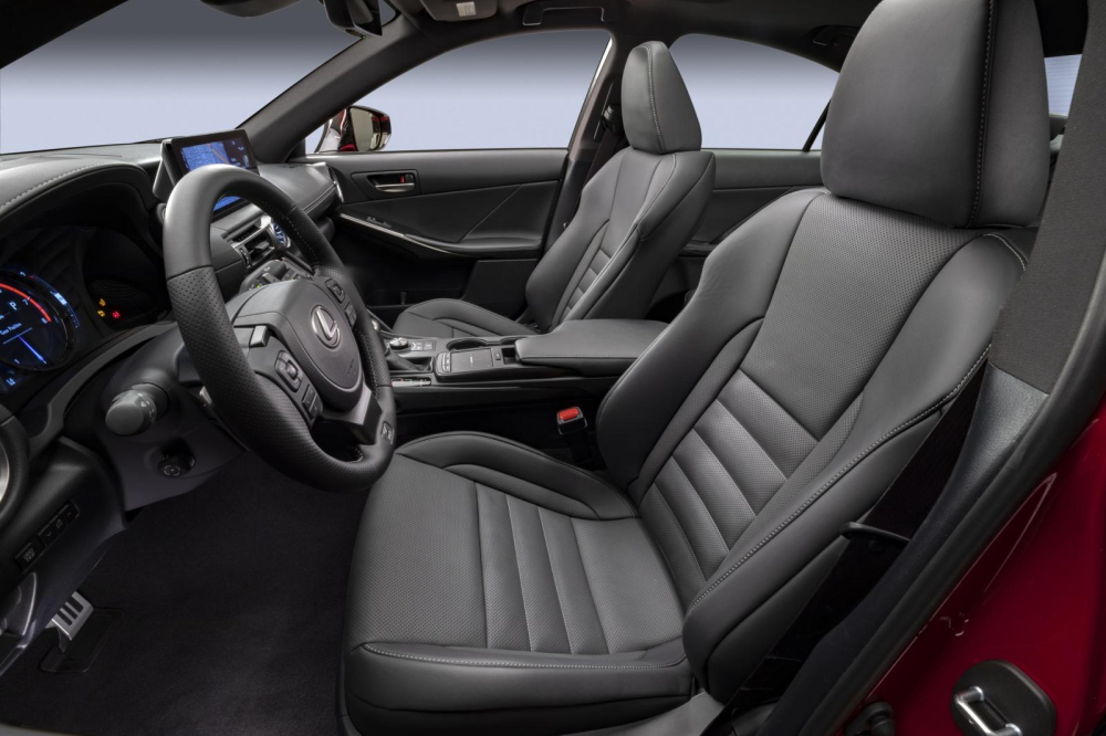 Lexus IS 500 F Sport Performance 2022 có công nghệ an toàn hiện đại Lexus IS 500 F Sport Performance 2022 có công nghệ an toàn hiện đại