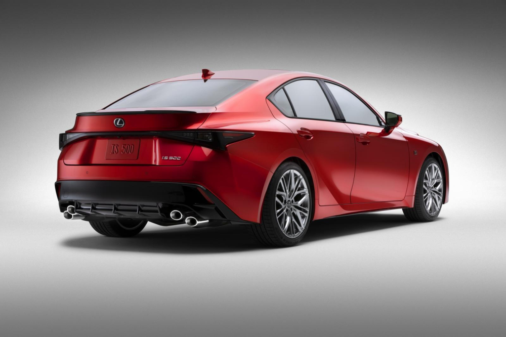 Lexus IS 500 F Sport Performance 2022 có cánh gió đuôi mới Lexus IS 500 F Sport Performance 2022 có cánh gió đuôi mới