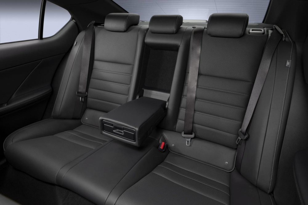 Lexus IS 500 F Sport Performance 2022 chưa được công bố giá Lexus IS 500 F Sport Performance 2022 chưa được công bố giá