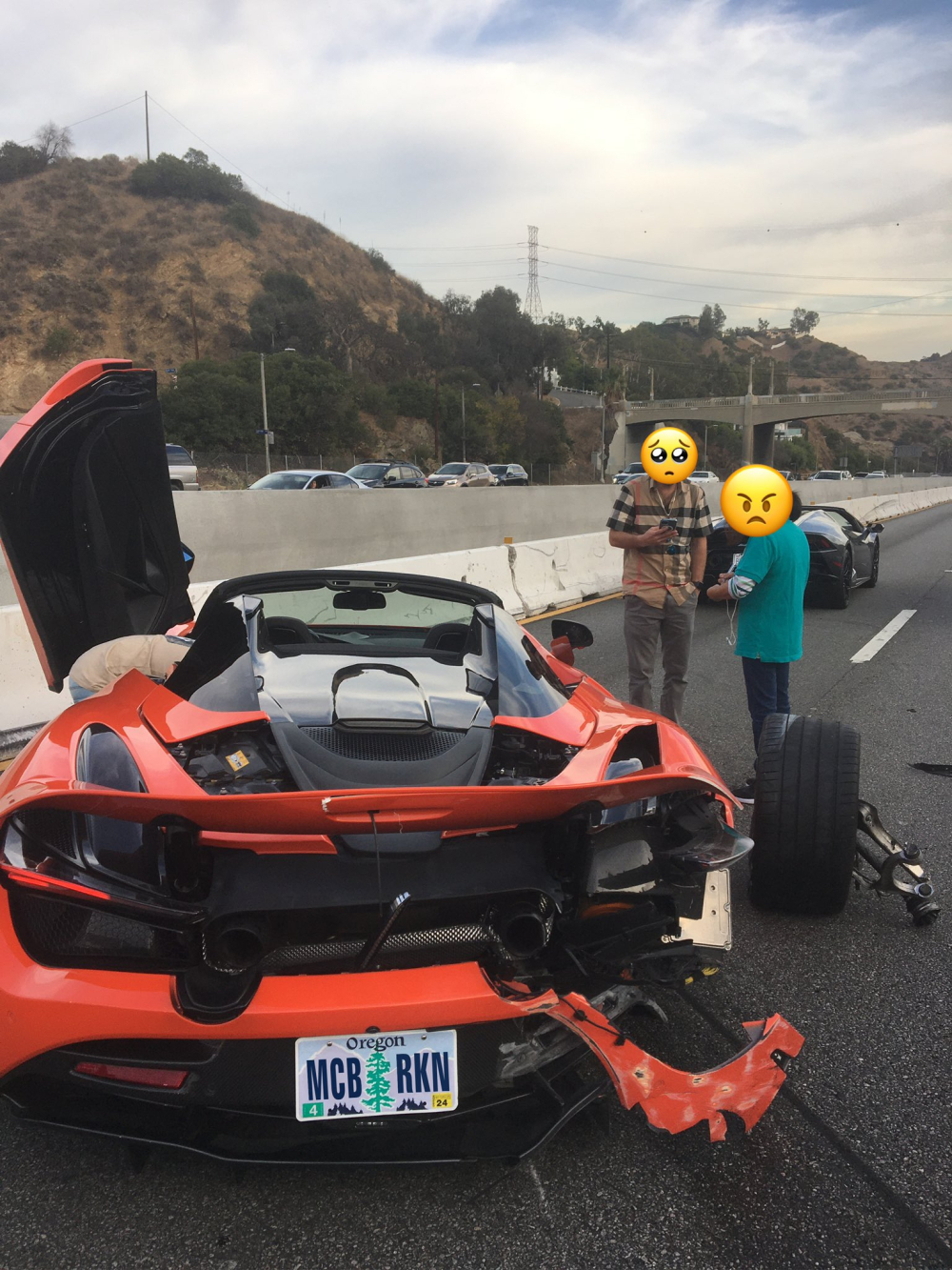 Hiện trường vụ tai nạn của chiếc McLaren 720S Spider