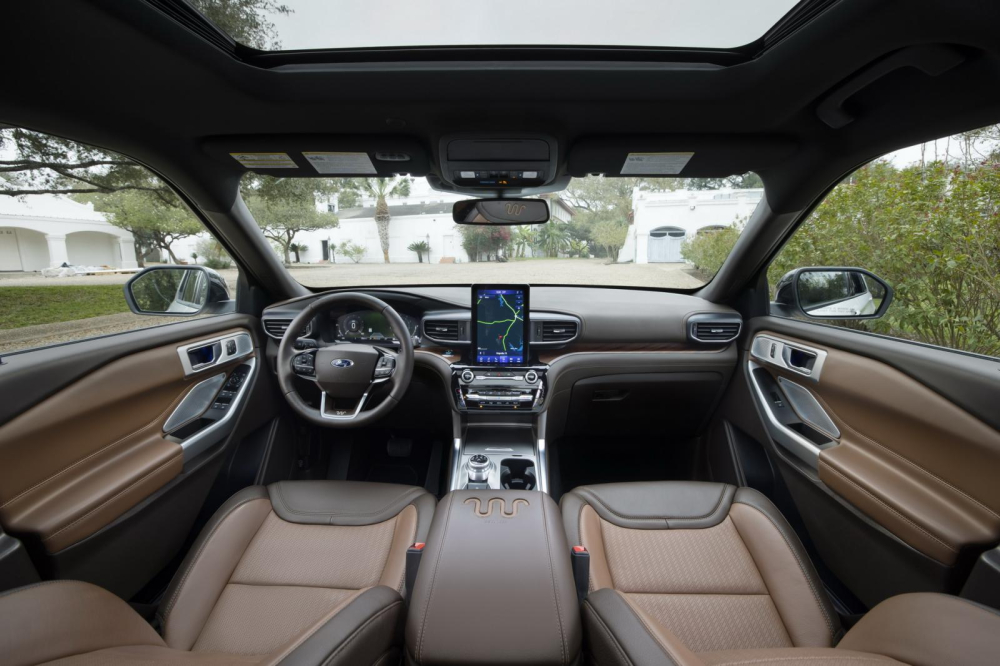 Nội thất bên trong Ford Explorer King Ranch 2021