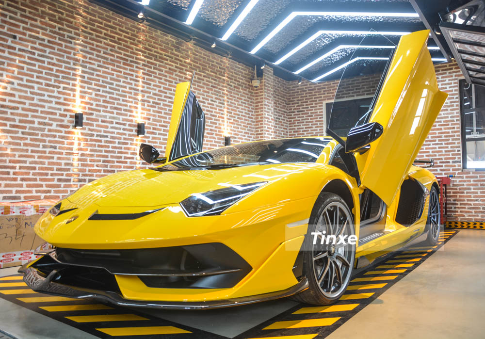 Lamborghini Aventador SVJ bản giới hạn 900 xe