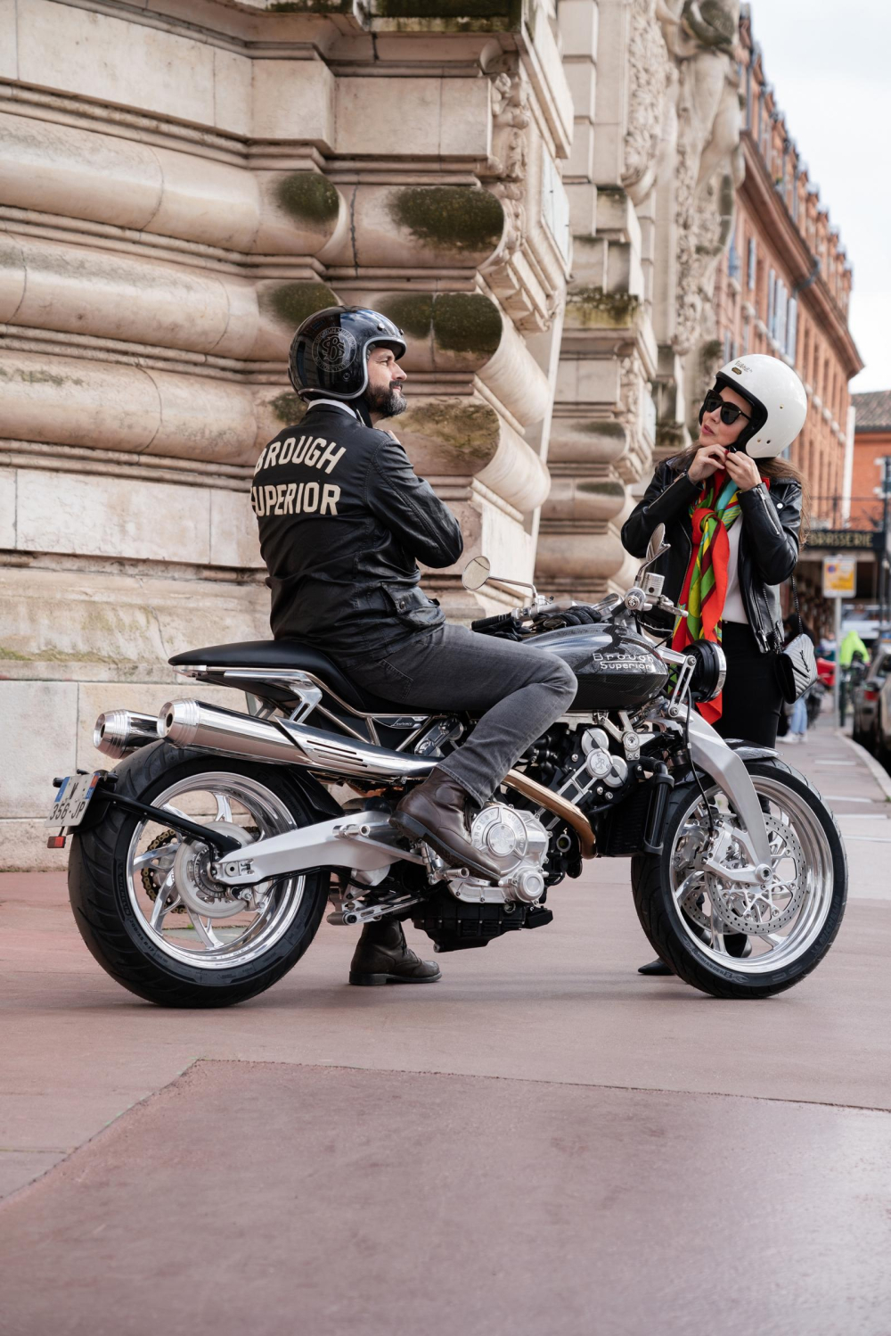 M&ocirc; t&ocirc; bạc tỷ Brough Superior Lawrence 2021 ch&iacute;nh thức được giới thiệu tại Ch&acirc;u &Acirc;u