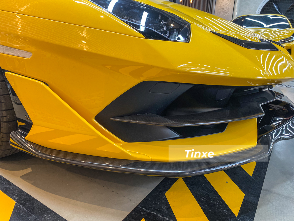Chiếc xe có nhiều chi tiết carbon hơn khi lắp bản độ của Novitec Chiếc xe có nhiều chi tiết carbon hơn khi lắp bản độ của Novitec