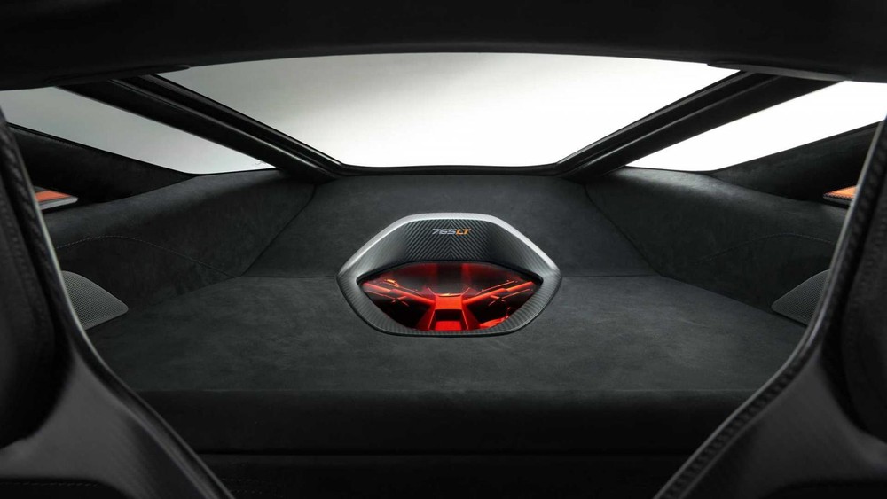 Động cơ V8 của McLaren 765LT Động cơ V8 của McLaren 765LT